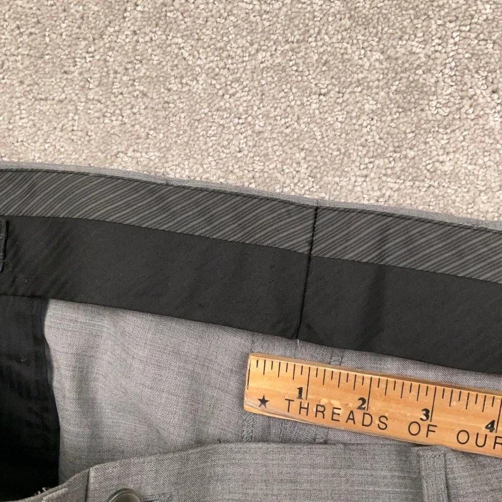Calvin Klein Suit Men 46R Gray Wool 2-Button Timeless Executive Minimalist